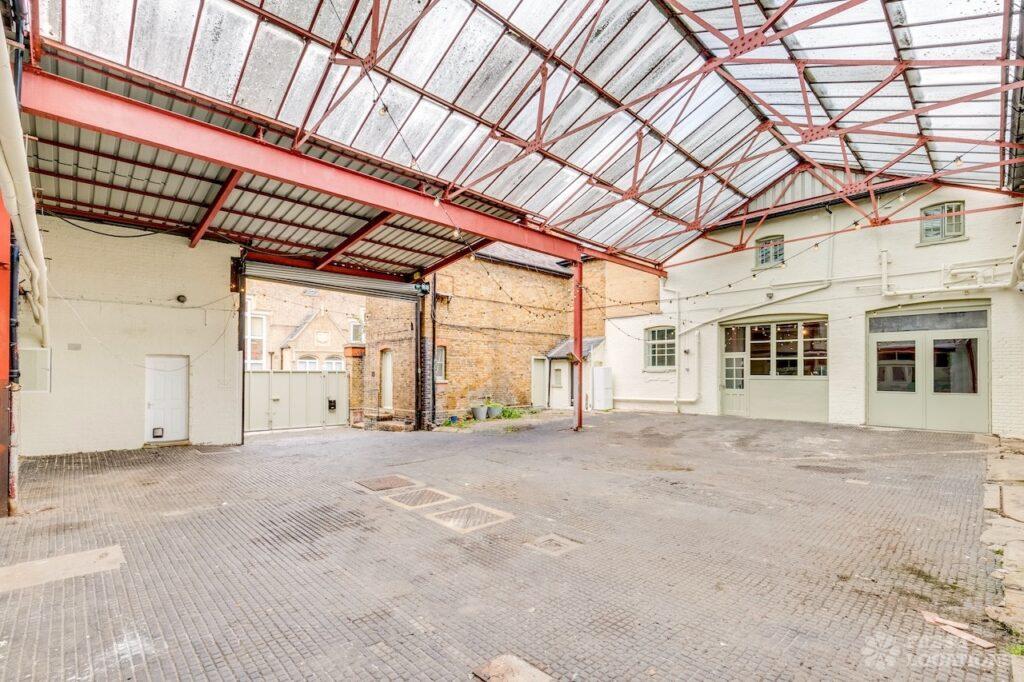 An insider’s guide to richmond shoot locations for film and photography 6 Richmond mews tw10 london shoot location19