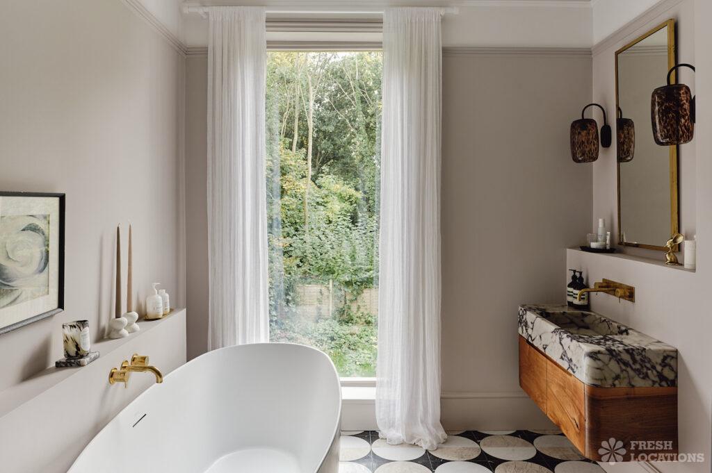 Homeowner profile: ‘south wing’ 2 Mallow cr0 shoot location london 49