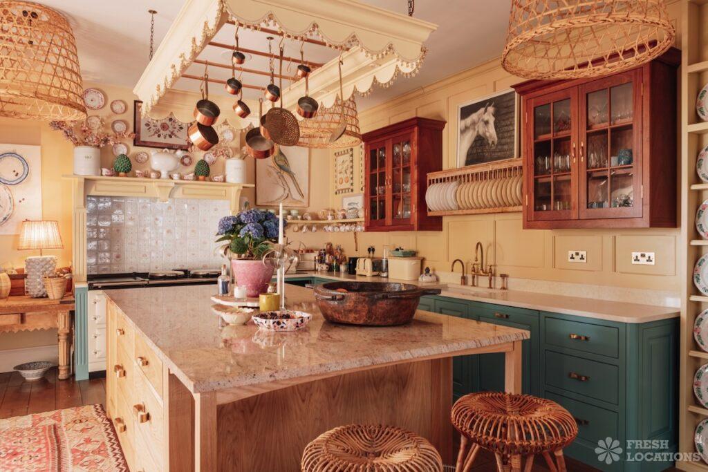 Country house shoot locations for authentic autumn shoots 9 Aphrodite kt4 shoot location london 17