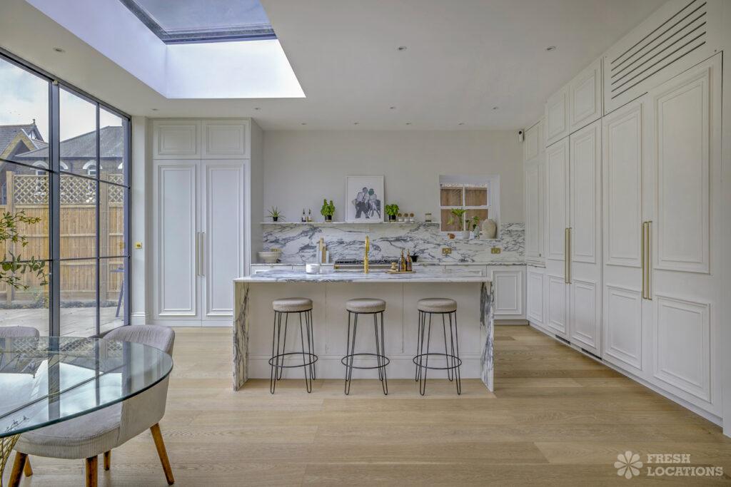 Saturn w4 4bl shoot location london 1